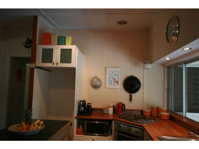 15 Balaka Street, Cannonvale QLD 4802