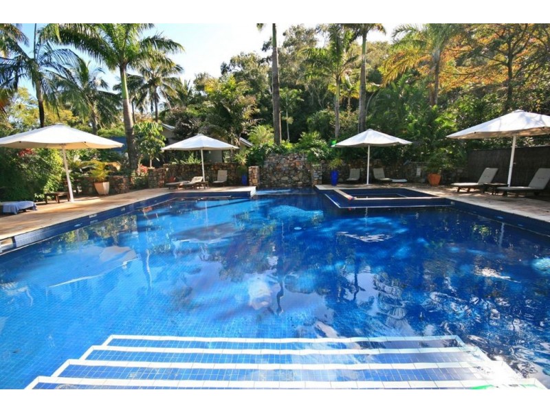16/Lot P Palm Bay, Long Island QLD 4741