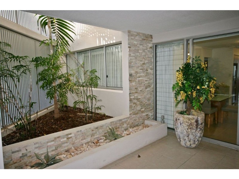 8/18 Seaview Drive, Airlie Beach QLD 4802