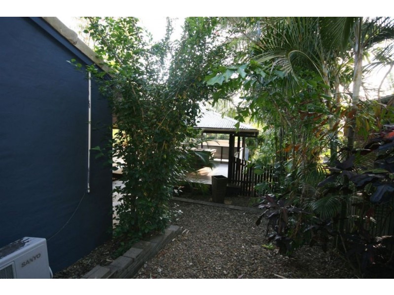 7 Iluka Street, Cannonvale QLD 4802