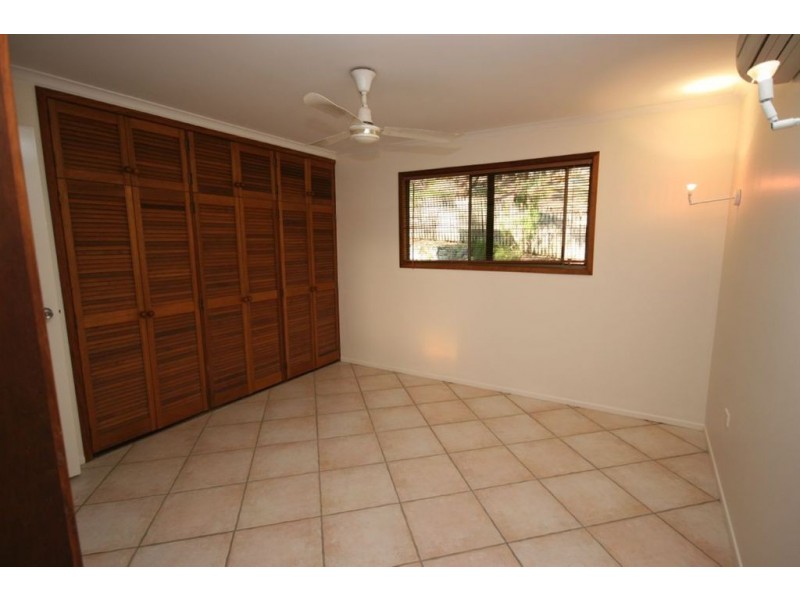 7 Iluka Street, Cannonvale QLD 4802