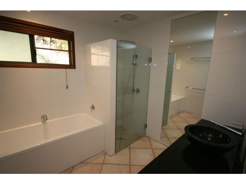 7 Iluka Street, Cannonvale QLD 4802