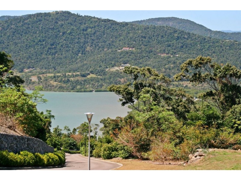 20 Mount Whitsunday Drive, Airlie Beach QLD 4802