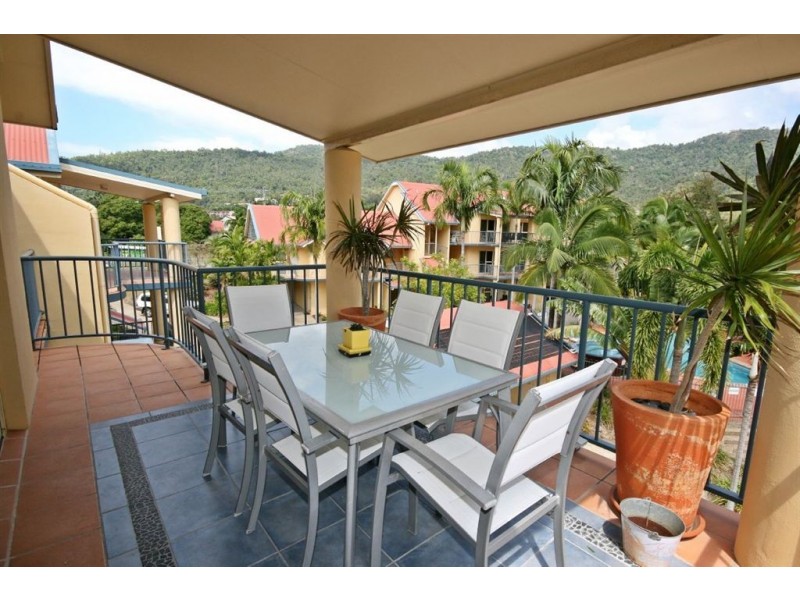 28/24 Beach Road, Cannonvale QLD 4802