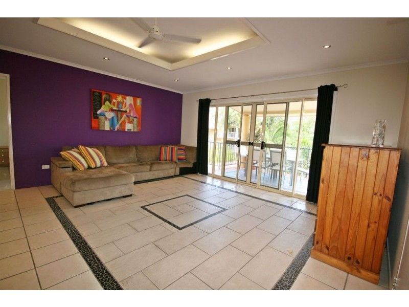 28/24 Beach Road, Cannonvale QLD 4802
