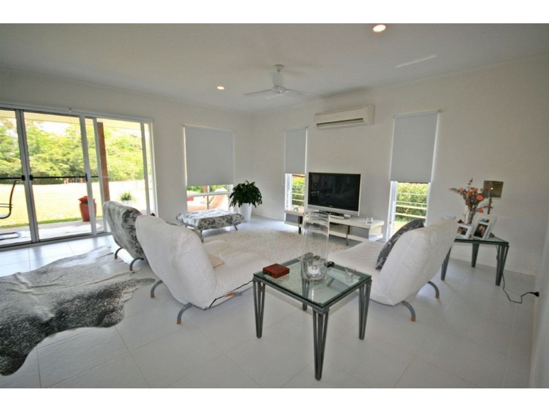 15 Waite Creek Court, Cannonvale QLD 4802