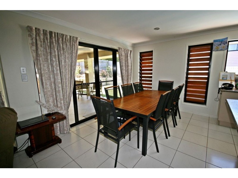 15 Jonquil Street, Cannonvale QLD 4802