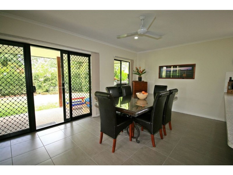 12 Waite Creek Court, Cannonvale QLD 4802