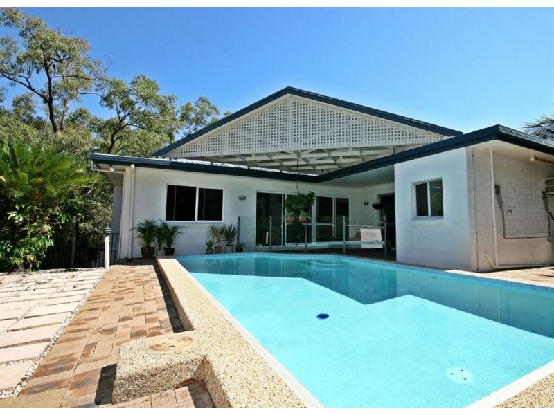 14 Passage Avenue, Shute Harbour QLD 4802