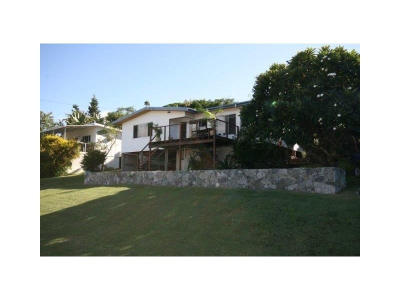 2 Hillcrest Avenue, Airlie Beach QLD 4802