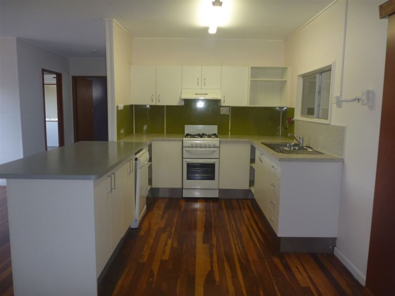 2 Hillcrest Avenue, Airlie Beach QLD 4802