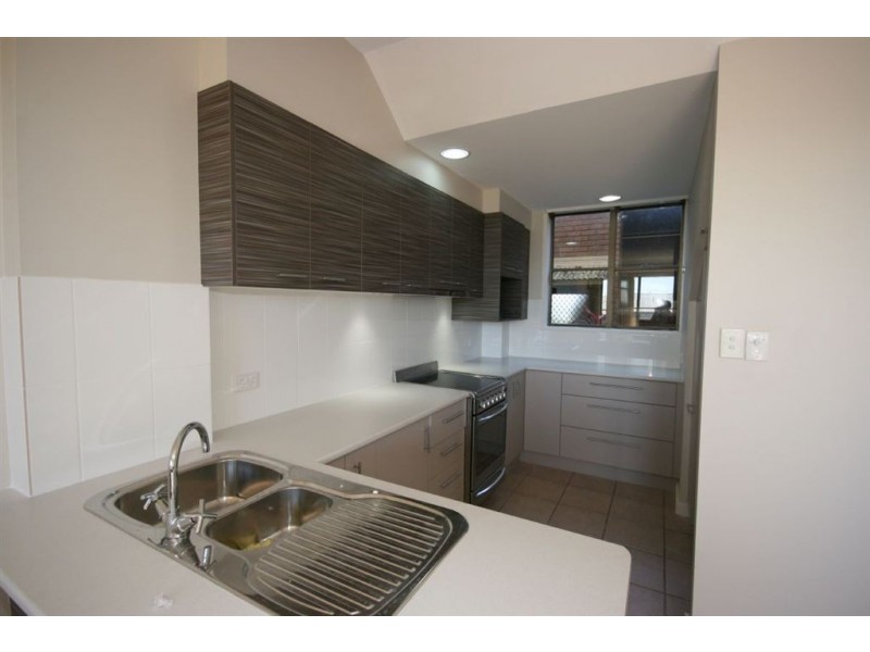 12/2 Lewis Street, Airlie Beach QLD 4802