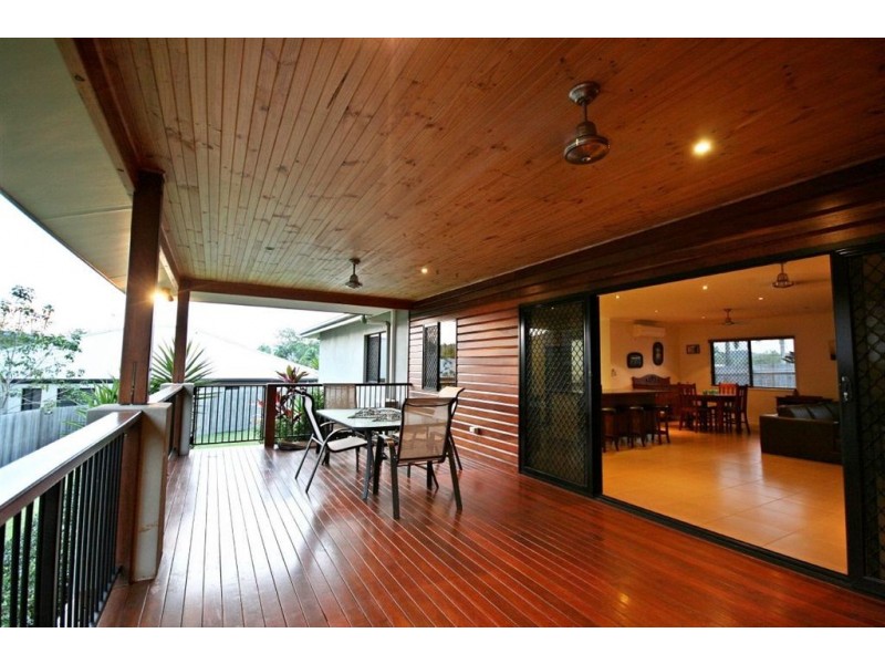 3 Jonquill Court, Cannonvale QLD 4802
