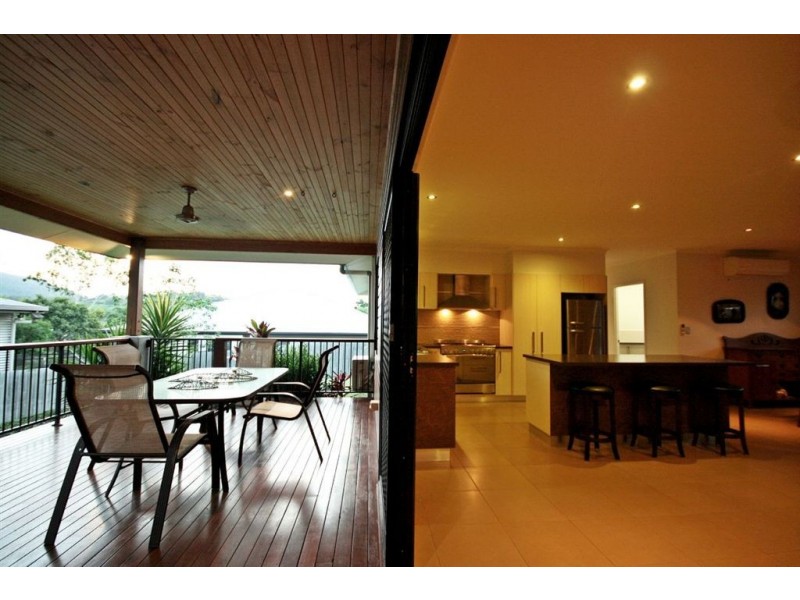 3 Jonquill Court, Cannonvale QLD 4802