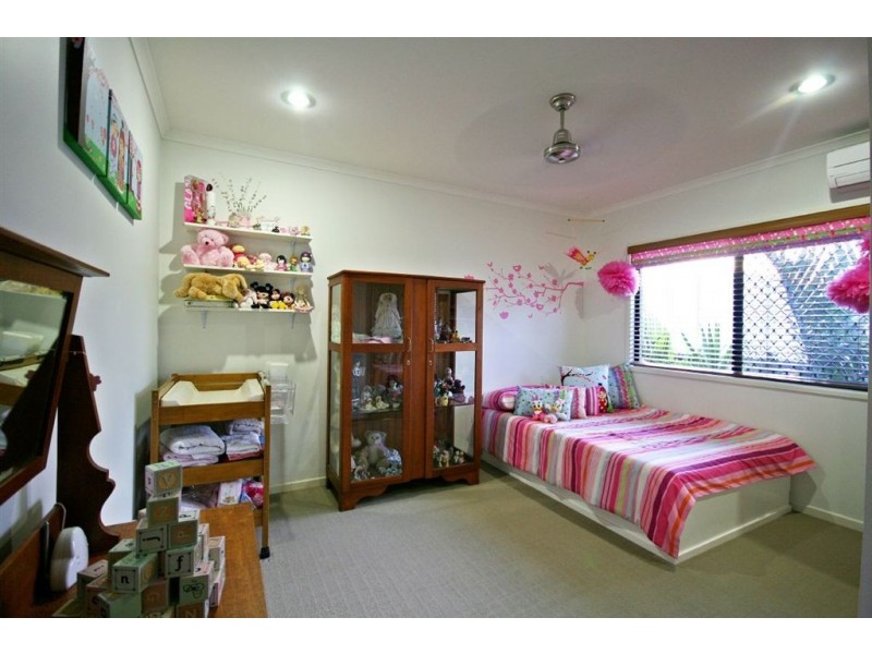 3 Jonquill Court, Cannonvale QLD 4802