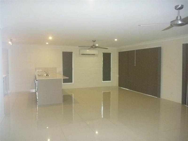 23 Endeavour Circuit, Cannonvale QLD 4802