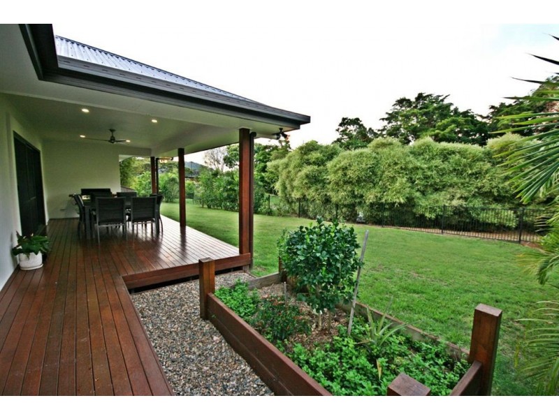 32 Waite Creek Court, Cannonvale QLD 4802