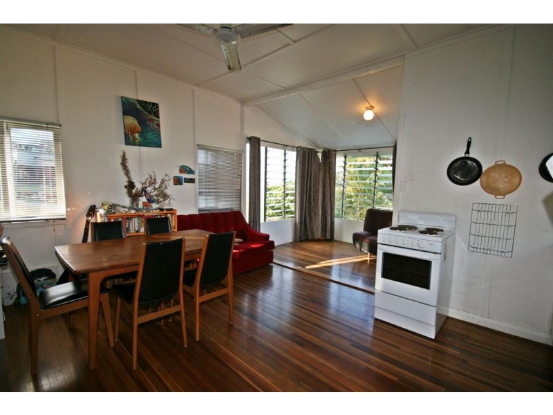 2 Mazlin Street, Airlie Beach QLD 4802