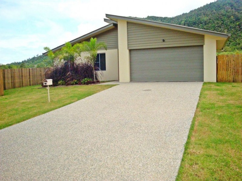 75 Parker Road, Cannonvale QLD 4802