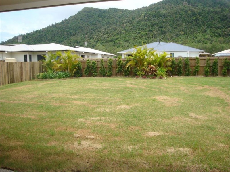 75 Parker Road, Cannonvale QLD 4802