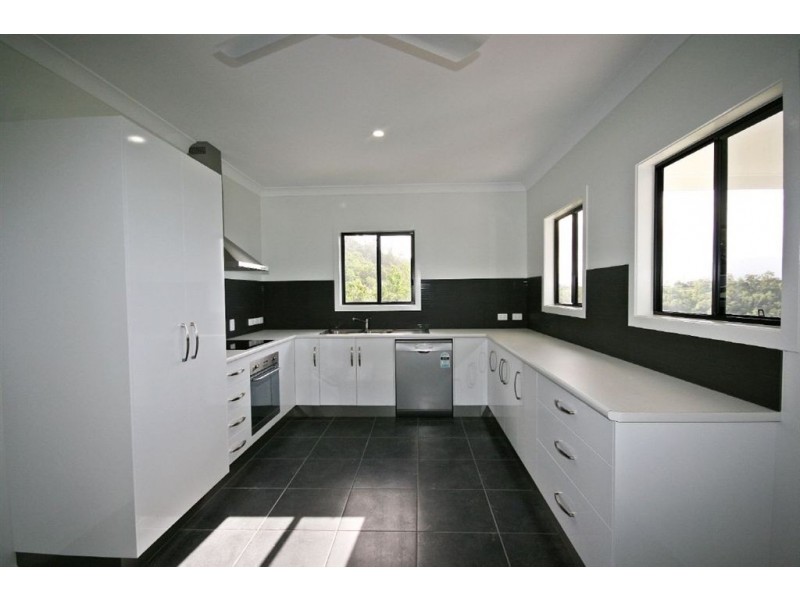 14/13 Border Drive, Cannonvale QLD 4802