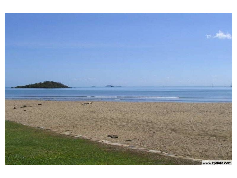 9 Beach road, Airlie Beach QLD 4802
