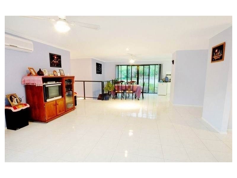 36 Kingfisher, Jubilee Pocket QLD 4802