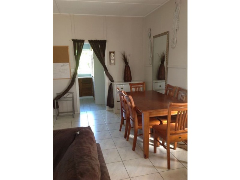 1 Beach Road, Cannonvale QLD 4802