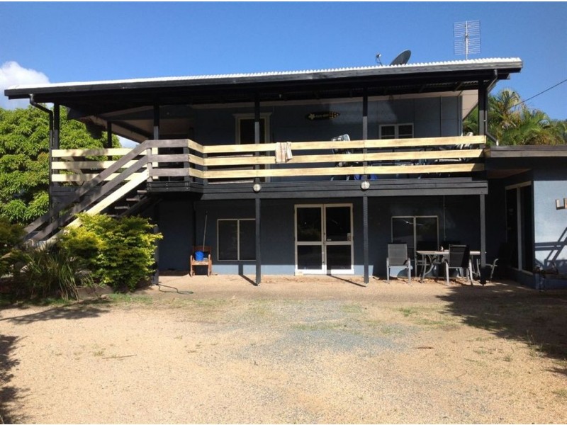 1 Beach Road, Cannonvale QLD 4802