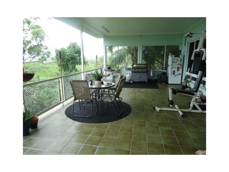 27 Macarthur Drive, Cannonvale QLD 4802