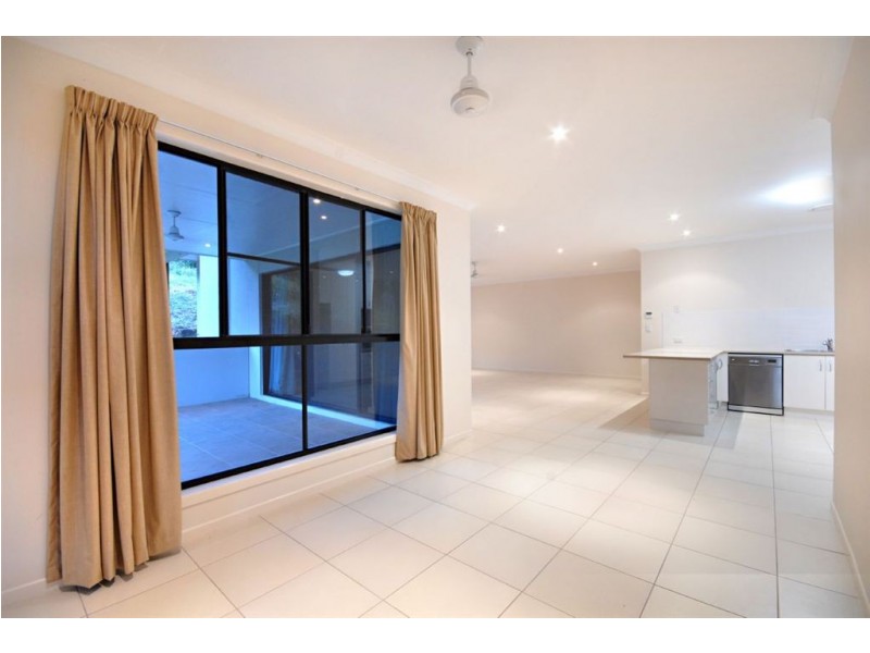 8 Armada Crescent, Jubilee Pocket QLD 4802