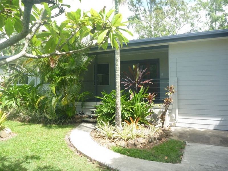 30 STEWART DRIVE, Cannonvale QLD 4802