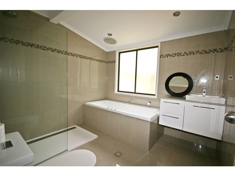 23 Braithwaite Court, Cannonvale QLD 4802