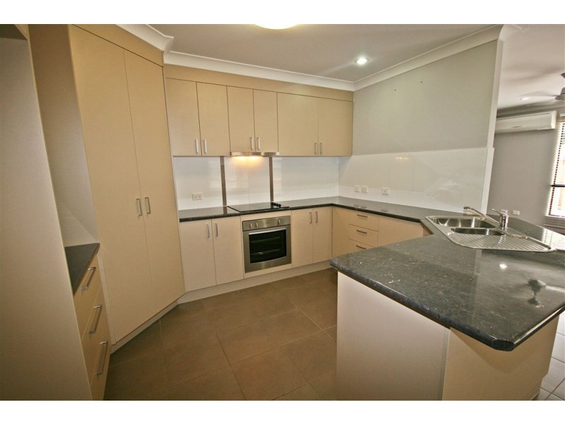 1/61 South Molle Boulevard, Cannonvale QLD 4802