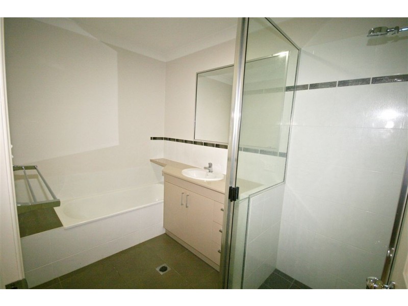 1/61 South Molle Boulevard, Cannonvale QLD 4802