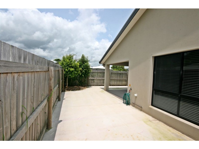 1/61 South Molle Boulevard, Cannonvale QLD 4802