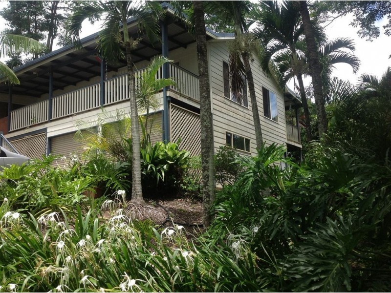 2 Hamilton Avenue, Cannonvale QLD 4802