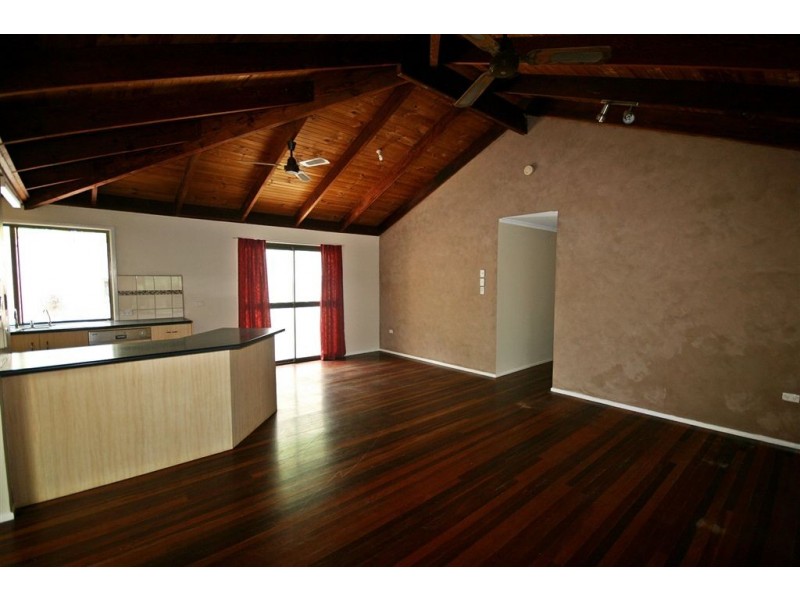 23 Braithwaite Court, Cannonvale QLD 4802