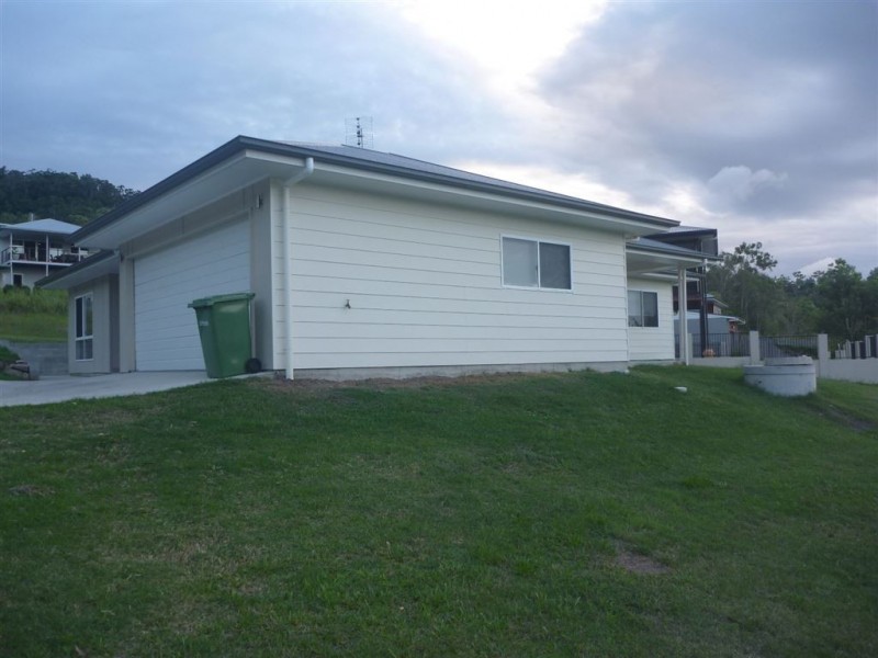 3/13 Border drive, Cannonvale QLD 4802