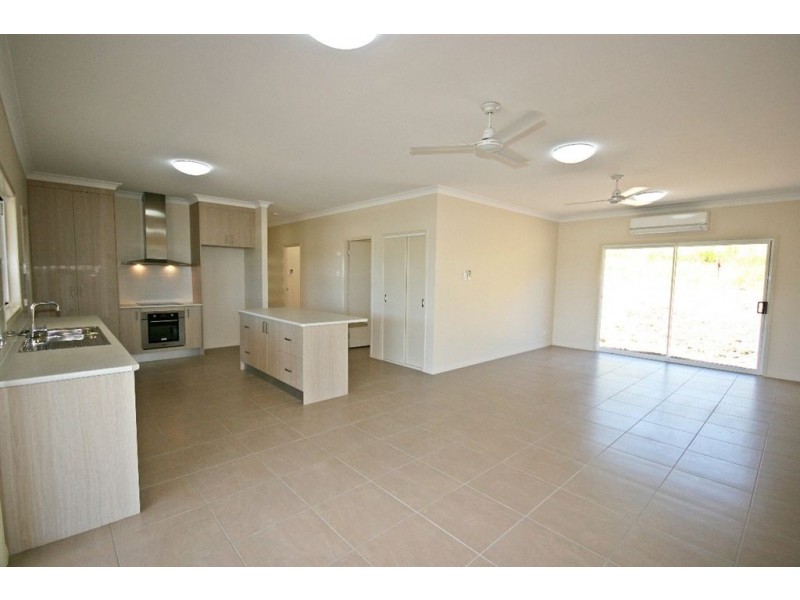 3/13 Border drive, Cannonvale QLD 4802