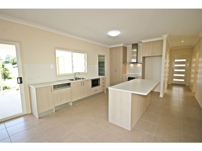 3/13 Border drive, Cannonvale QLD 4802