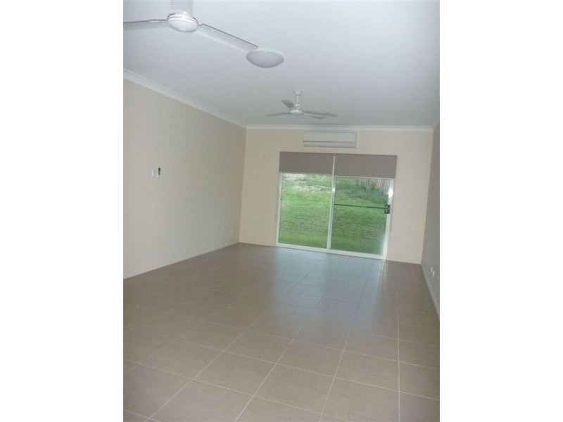 3/13 Border drive, Cannonvale QLD 4802