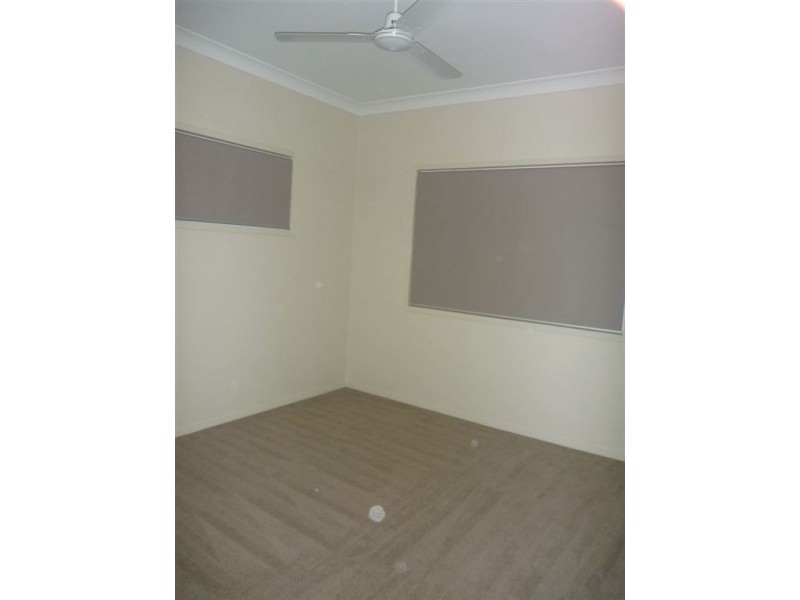 3/13 Border drive, Cannonvale QLD 4802