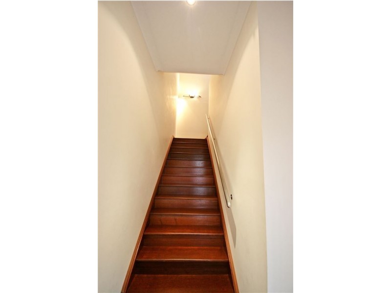 2/61 Country Road, Cannonvale QLD 4802