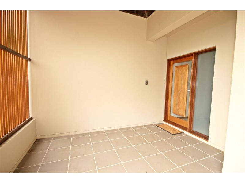 2/61 Country Road, Cannonvale QLD 4802