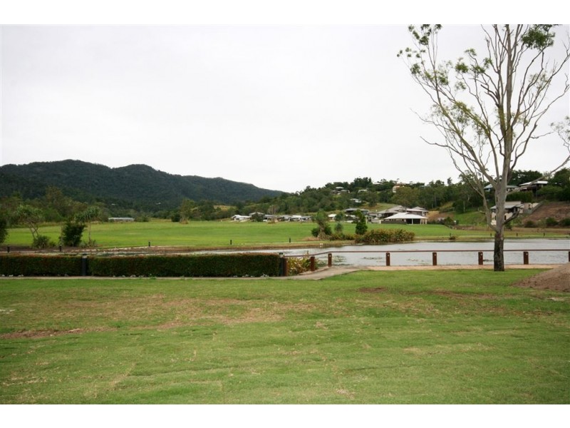 52 Abell Road, Cannonvale QLD 4802