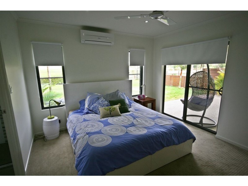 52 Abell Road, Cannonvale QLD 4802