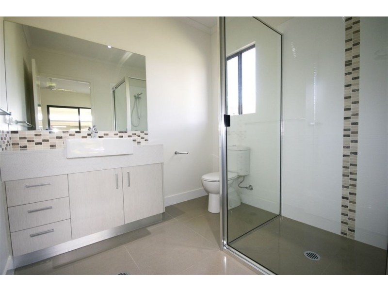 52 Abell Road, Cannonvale QLD 4802