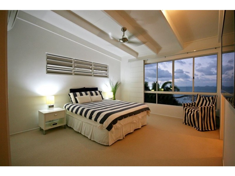 14 Kara Crescent, Airlie Beach QLD 4802