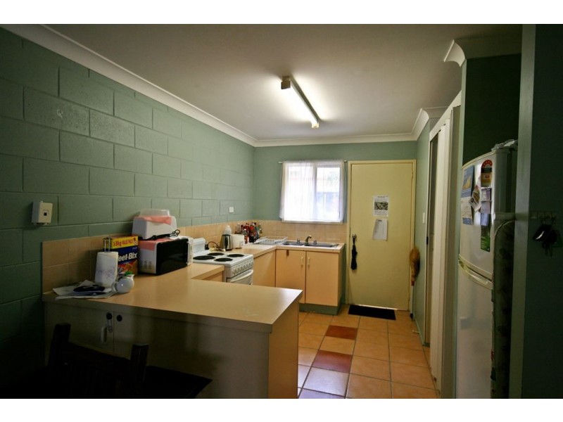 19/28 Island Drive, Cannonvale QLD 4802